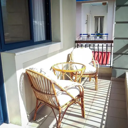 Cityzen View - Retro Nest Apartmán